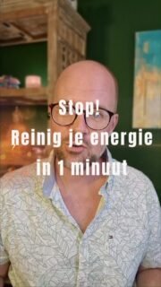 Nederlandse versie : 

Ik roep Aartsengel Michaël aan om alle energieën, entiteiten en alles wat ik op dit moment kan loslaten te binden, te verwijderen en weg te halen, en het te begeleiden naar een plek van evolutie of ontbinding.

Verder vraag ik Aartsengel Michaël om mij te helpen alles los te laten wat niet van het licht is, en dit te vervangen door puur licht en vreugde vanuit de bron.

✨️ Probeer het maar eens een paar dagen en voel vooral wat het met je doet. 

Heb je een vraag, laat het me vooral weten! 

🤍
