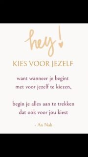Kiezen voor jezelf klinkt makkelijk.

Maar in de praktijk betekent het vaak dat je iets moet loslaten. Verwachtingen, patronen of de manier waarop je naar jezelf of anderen kijkt.

Veel mensen stoppen hier. Niet omdat ze niet verder willen, maar omdat het spannend is en voelt.

Kiezen voor jezelf is niet altijd comfortabel. Maar wanneer je kiest voor jezelf, zet je een andere energie in beweging die vooral bij jou past. Dit voelt nieuw en vraagt om overgave en vertrouwen. 

Misschien helpt het je om jezelf regelmatig de vraag te stellen: Is dit ten goede van mij? Wanneer het antwoord Nee is (of voelt), mag je leren hier naar te luisteren. 

🤍