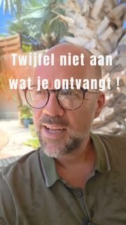 Niet alles wat je ontvangt hoeft voor jou logisch te zijn. Vertel het toch… juist daar zit vaak de herkenning ✨
#AkashaKronieken
#Reading
#Channeling
