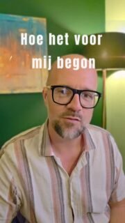 Weet je nog dat je ergens van hoort en meteen voelt: hier moet ik meer van weten?

​Zo ging dat ook toen ik voor het eerst in aanraking kwam met de Akasha Kronieken. In deze video neem ik je mee terug naar het begin van die bijzondere reis. Geen ingewikkelde theorie, maar gewoon mijn persoonlijke verhaal.

​Benieuwd hoe het voor mij begon? Je ziet het in de video! ✨

​#Akashakronieken #PersoonlijkeGroei #Bewustwording #SpiritueleReis #MijnVerhaal